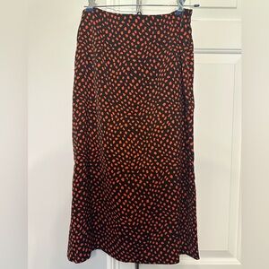 Mid length skirt, never worn, Size M